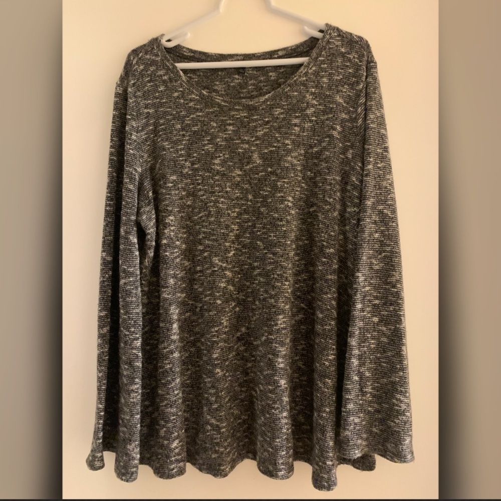 Sweater with flared sleeves